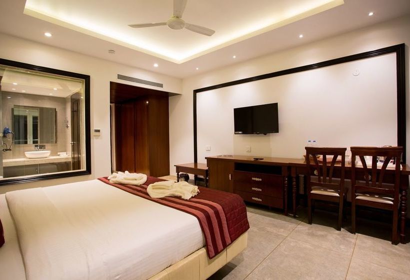 Fabhotel King's Court 8