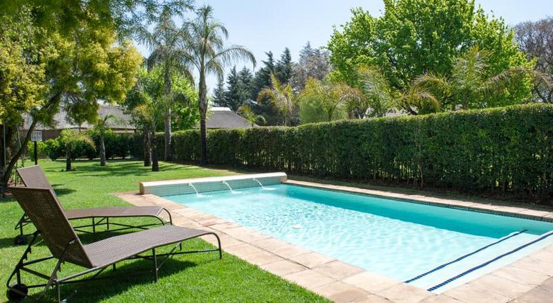 Hotel Valustay @ Birchwood 10