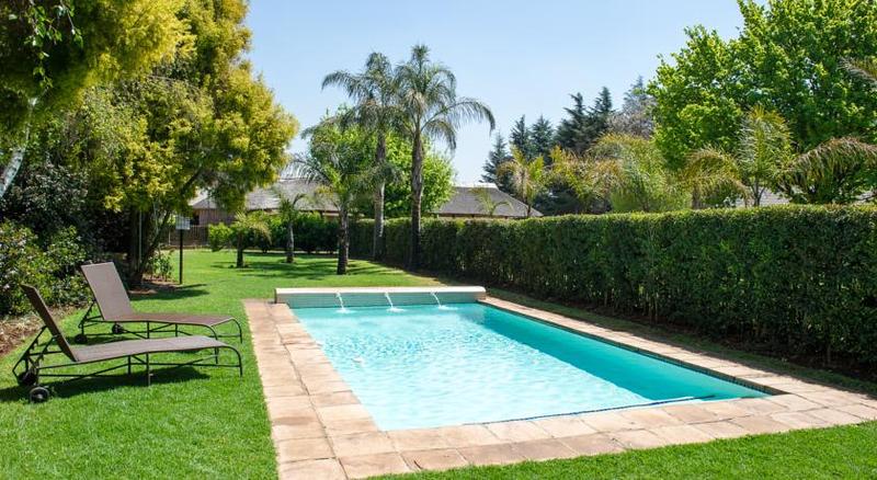 Hotel Valustay @ Birchwood 11