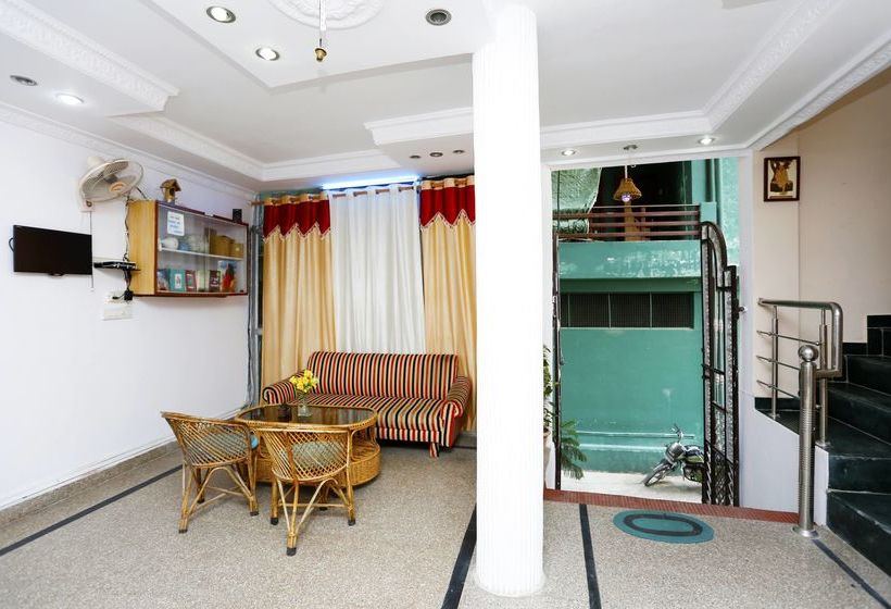 Hotel Radha Krishna Guest House 1