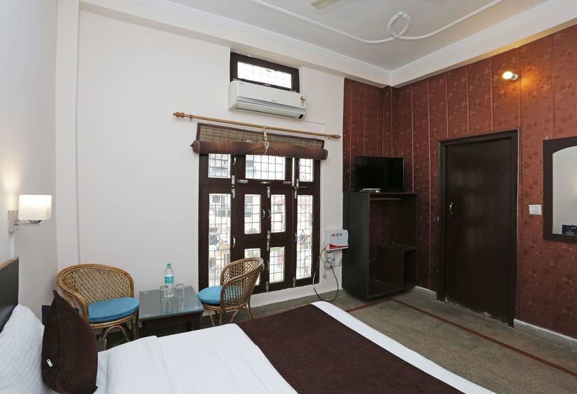 Hotel Radha Krishna Guest House 10