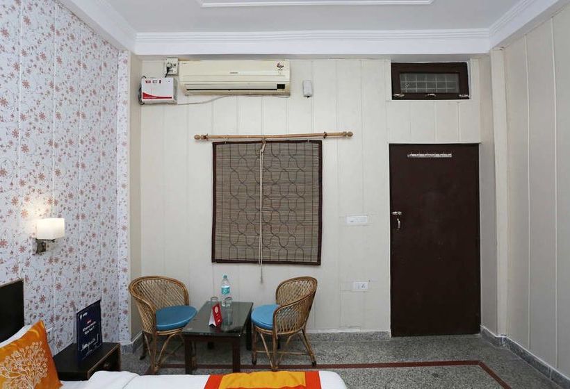 Hotel Radha Krishna Guest House 12