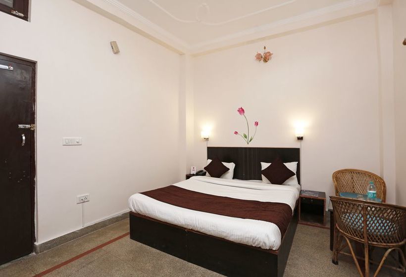 Hotel Radha Krishna Guest House 13