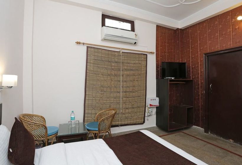 Hotel Radha Krishna Guest House 7