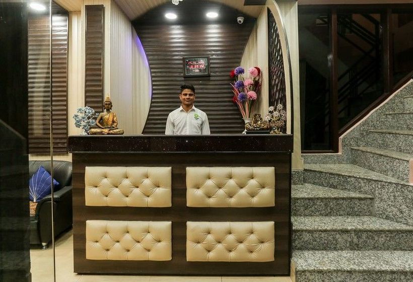 Hotel Roshan House 1