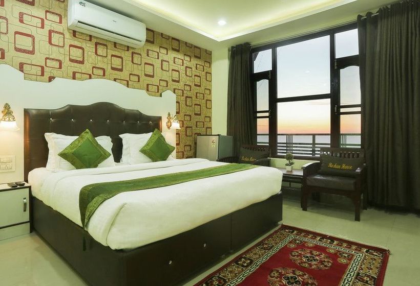 Hotel Roshan House 11