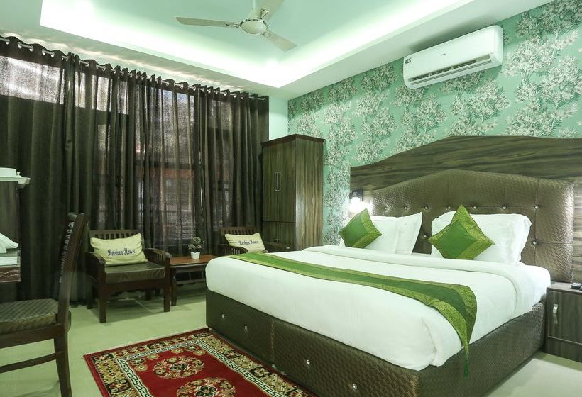 Hotel Roshan House 16