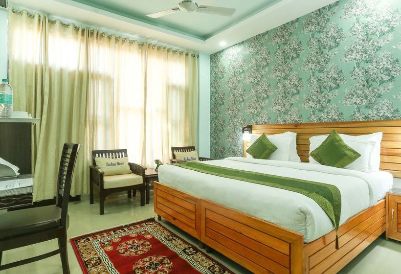 Hotel Roshan House 7