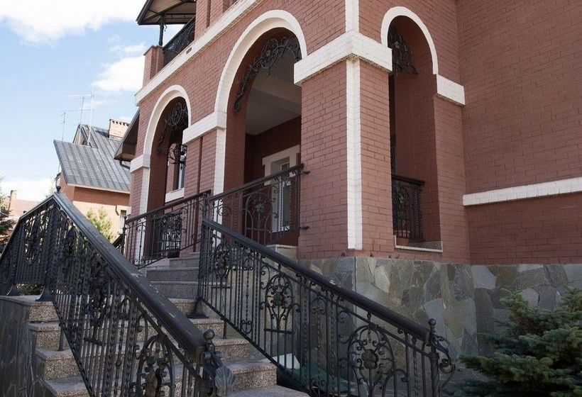 Pensión Guest House Grand Villa Sverdlovsk