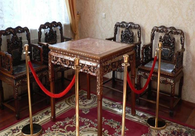 Hotel Imperatorsky Dvorets 3