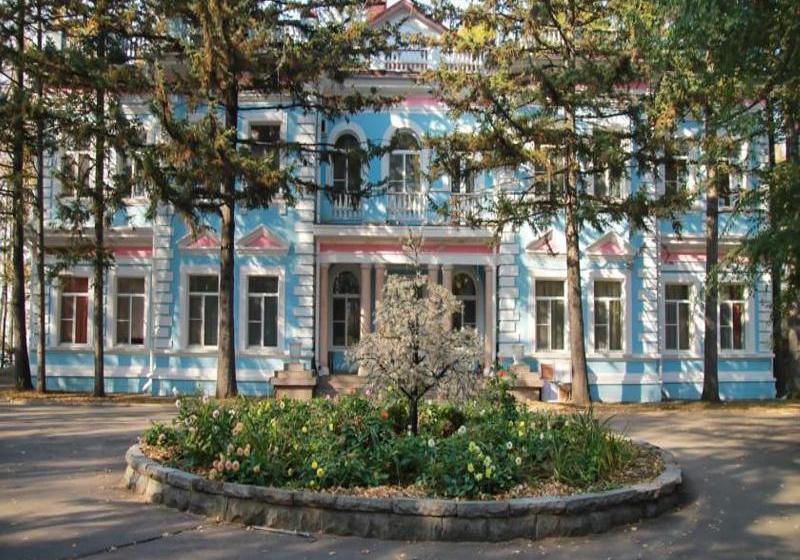 Hotel Imperatorsky Dvorets 7