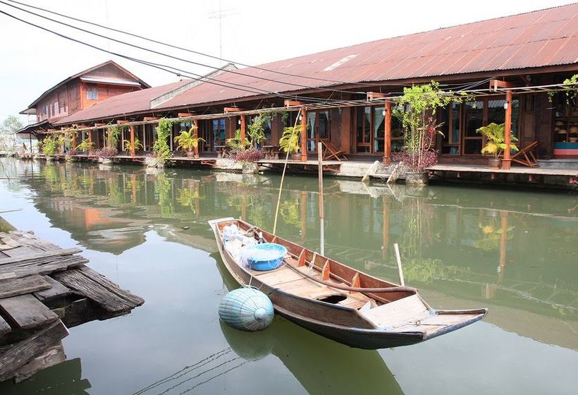 Pension Chotika Riverfront 19