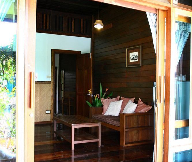 Pension Chotika Riverfront 4