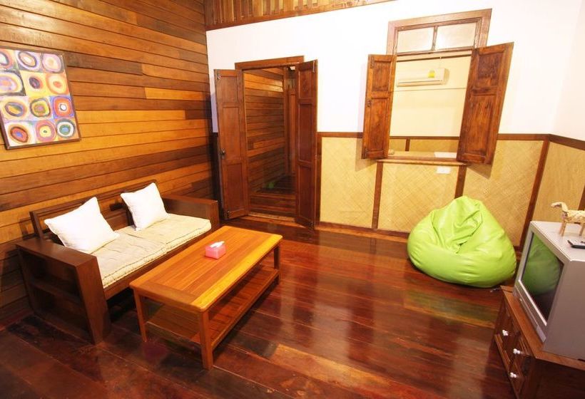 Pension Chotika Riverfront 8