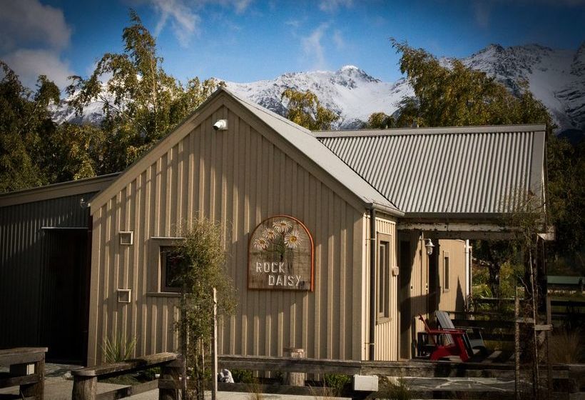 Camp Glenorchy Eco Retreat 15