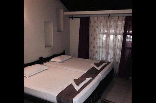 5am Somewhere Nandini 6