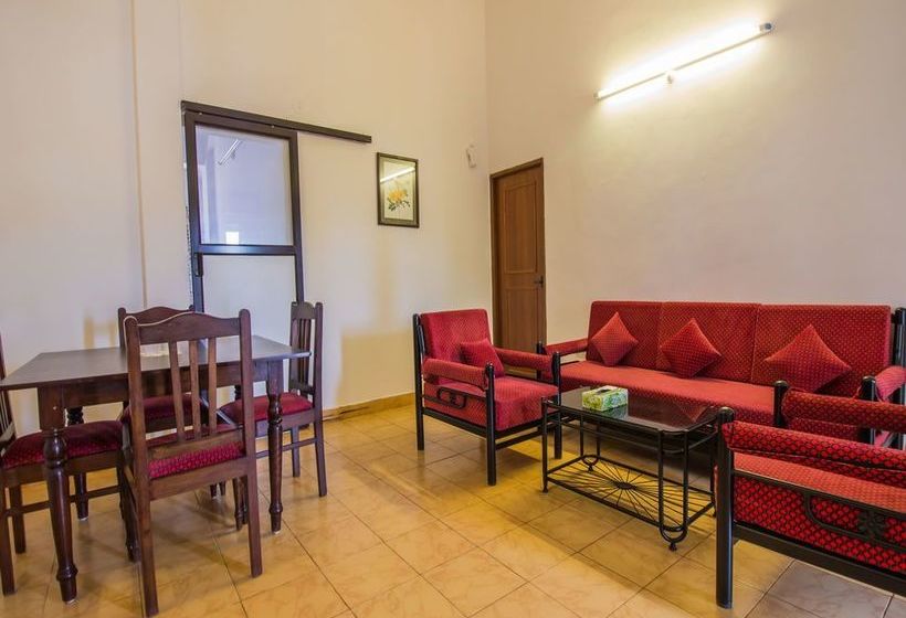 Oyo 12423 Home Pool View 1bhk Candolim 10