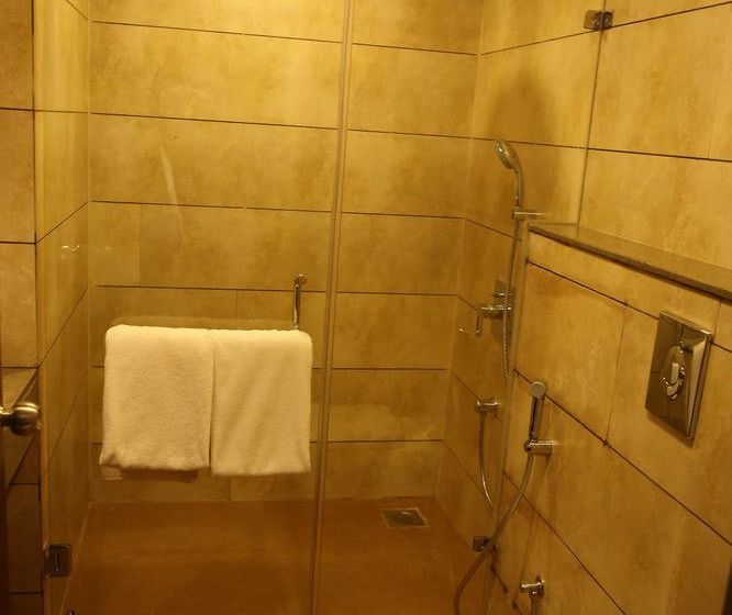 Hotel Sinq Address 8