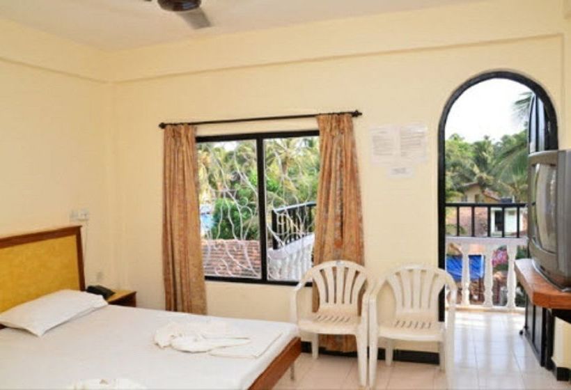 Hotel Ocean Waves Meera 2