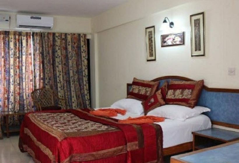 Hotel Ocean Waves Meera 3