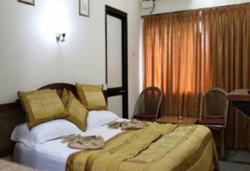 Hotel Ocean Waves Meera 4