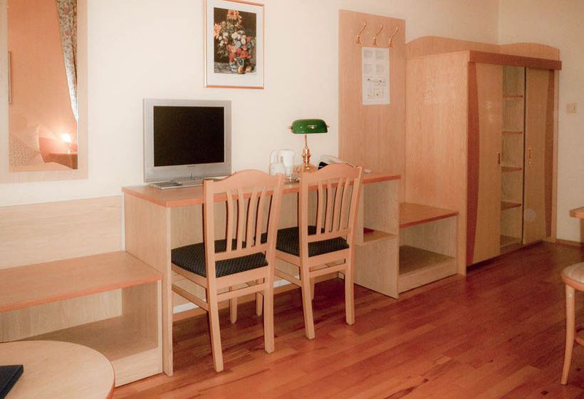 Hôtel Graf Stadion 14