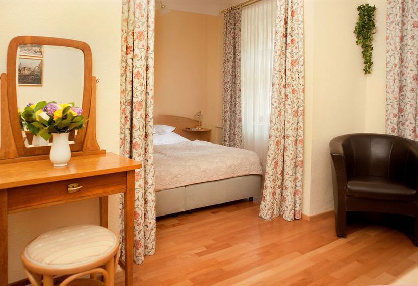 Hôtel Graf Stadion 5