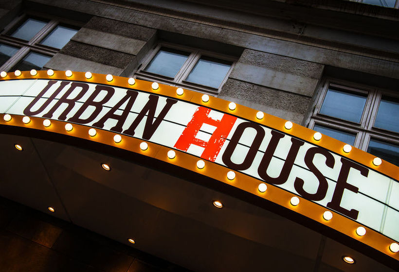 Hostel Urban House