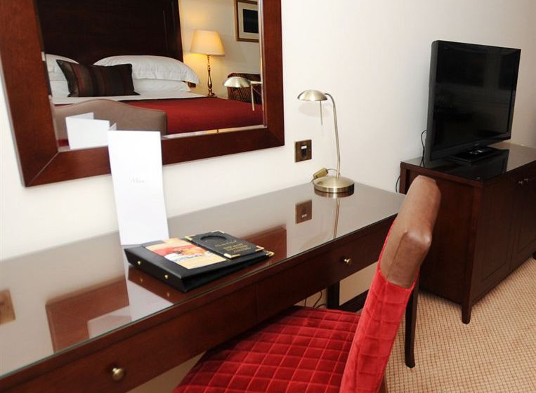 Hotel Norwood Hall 12