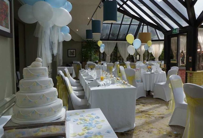 Hotel Crowne Plaza Basingstoke 14