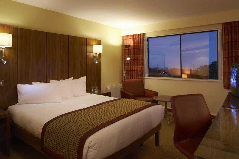 Hotel Crowne Plaza Basingstoke 15