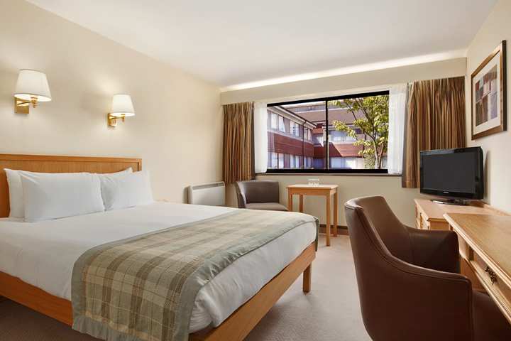 Hotel Crowne Plaza Basingstoke 20