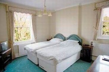 Hotel Coombe Cross 2