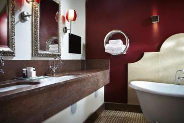 Manor House Hotel & Golf Club 18