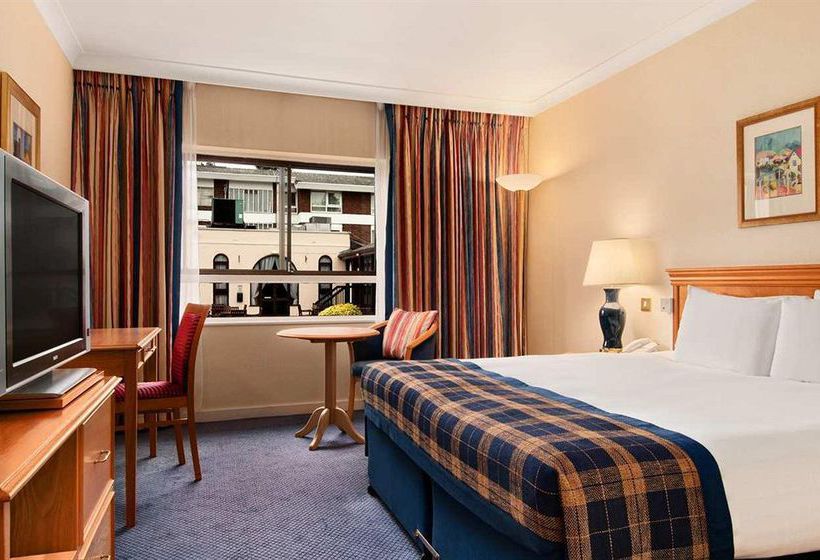 Hotel Hilton Cobham 9