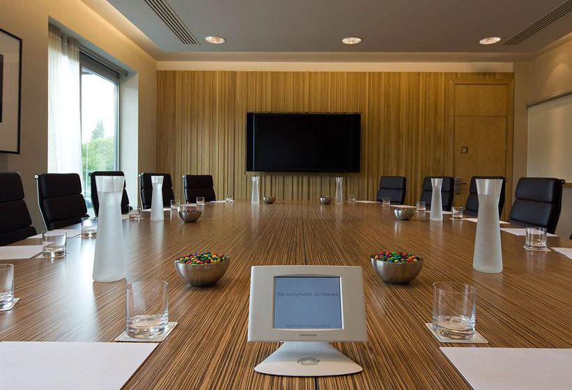 Hotel The Runnymede-on-Thames 17