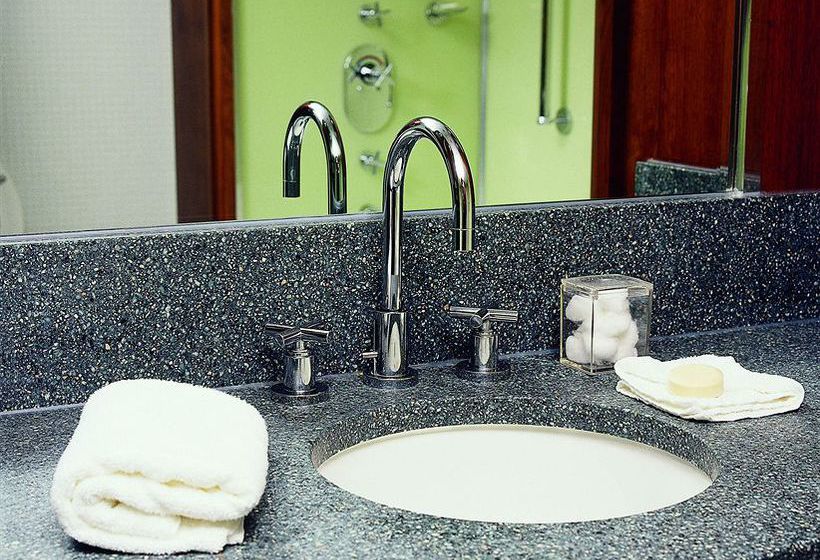 Hotel The Runnymede-on-Thames 2