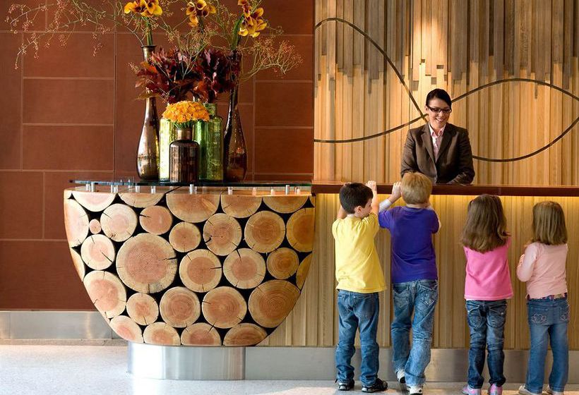 Hotel The Runnymede-on-Thames 7