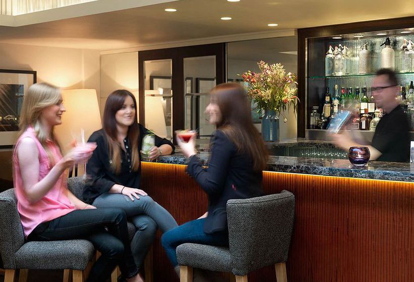 Hotel The Runnymede-on-Thames 8