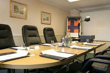 Hotel Swallow Churchgate 8