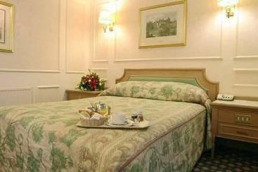 Hotel Swallow Churchgate 9