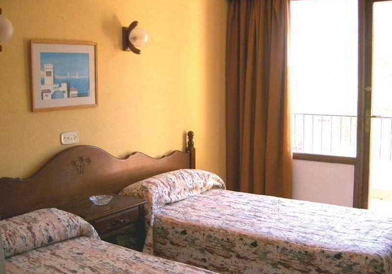 Pensione Hostal Arenal Pins 