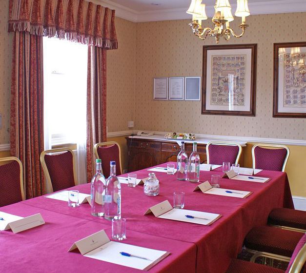 Hotel Chequers 9