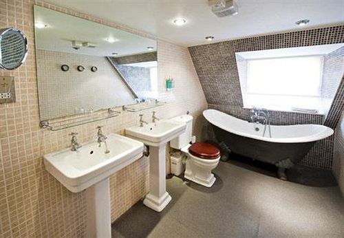 Hotel The Antelope Inn 11