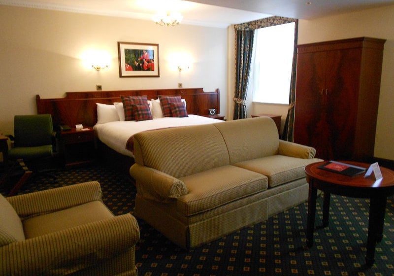 Hotel Best Western Scores 18