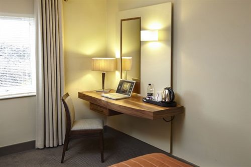 Hotel Cedar Court 14