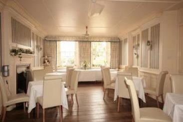 Hotel Findon Manor 13