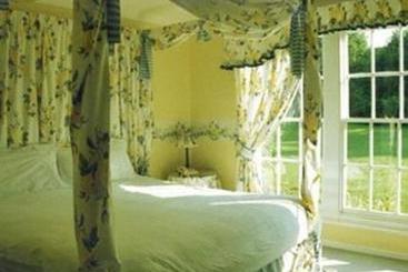 Hotel Findon Manor 4