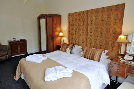 Hotel Langtry Manor Love Nest of a King 7