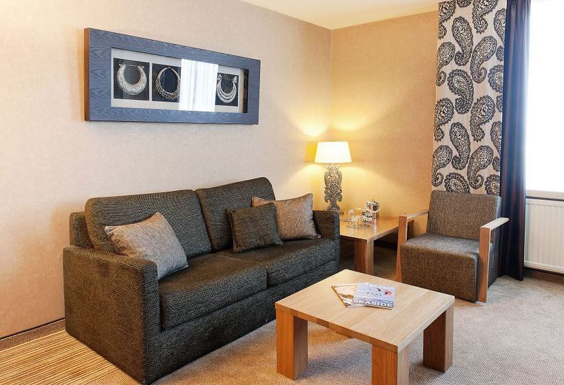 Hotel Carlton Oasis 11